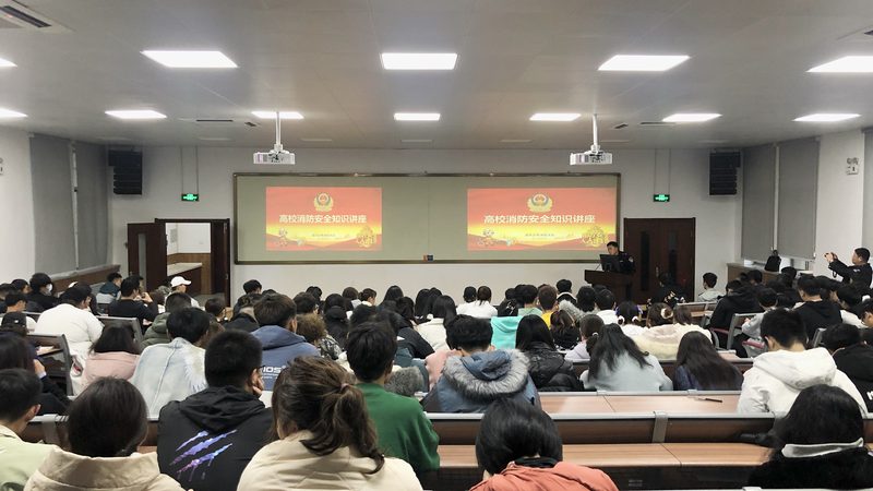 研究生数学小班辅导：揭秘其优势与潜在问题