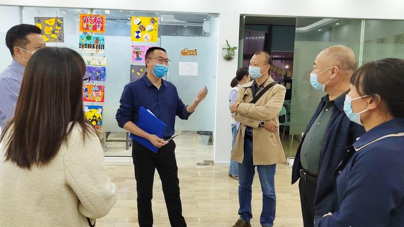 音响系统是企业培训中不可或缺的部分。在定制音响系统时，需要考虑以下参数：